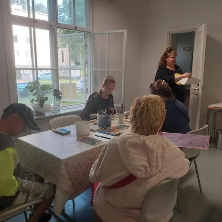 Taideniityn Taika 1 - 6lle *